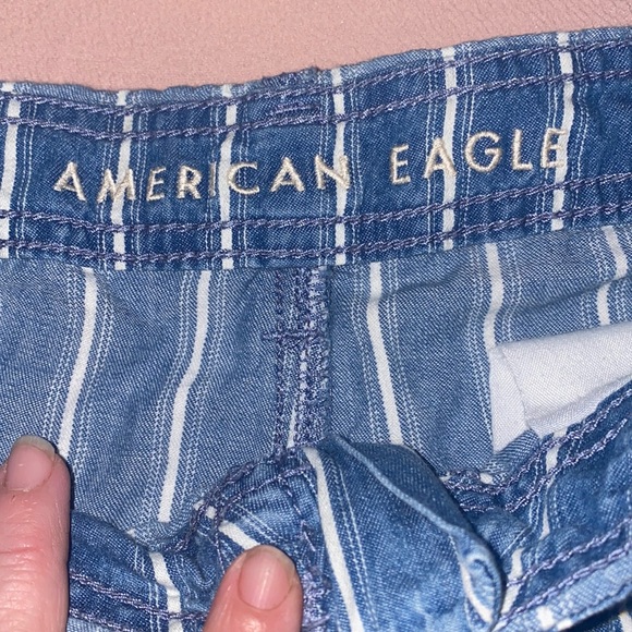 American Eagle pin striped shorts size 12 - Picture 2 of 4